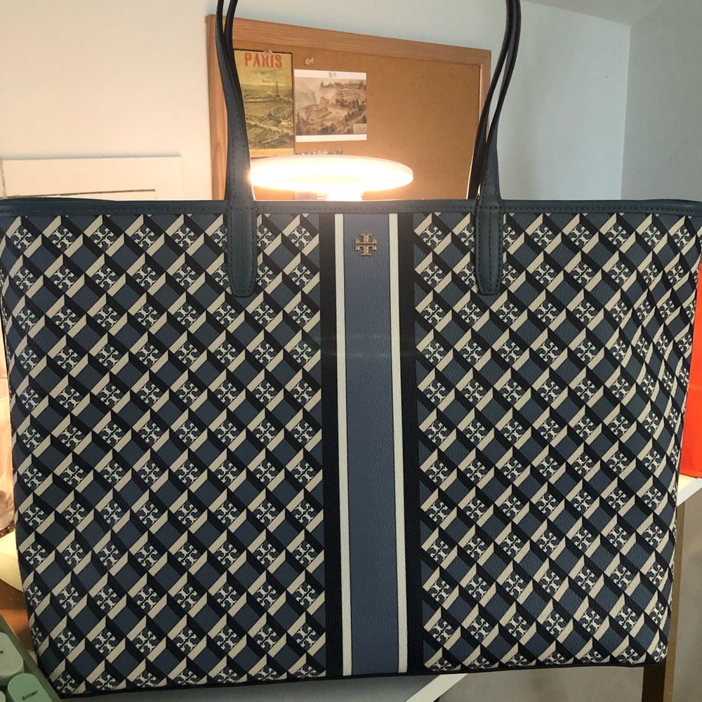 💫NEW✨Tory Burch Navy Blue Geo Logo Tote